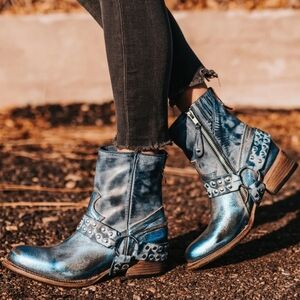 Freebird by Steven Blue Combat Boots
